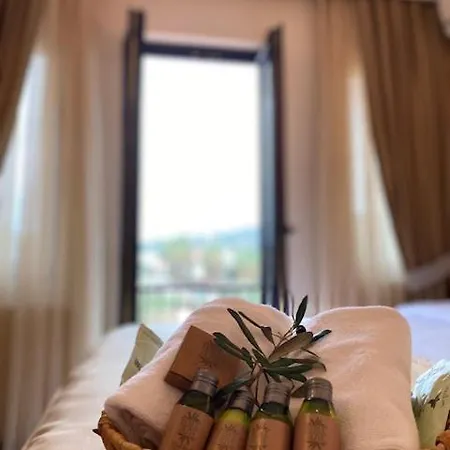 Konukevi Suinn Cunda 2*