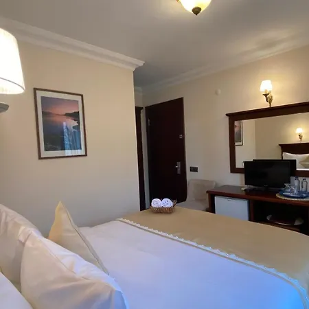 Konukevi Suinn Cunda 2*