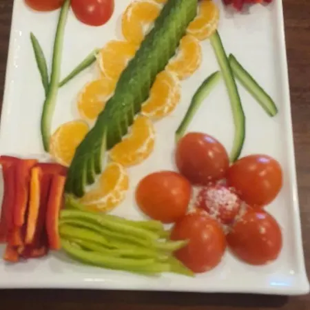 Konukevi Suinn Cunda 2*