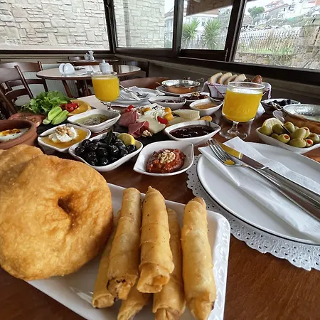 Konukevi Suinn Cunda Ayvalı