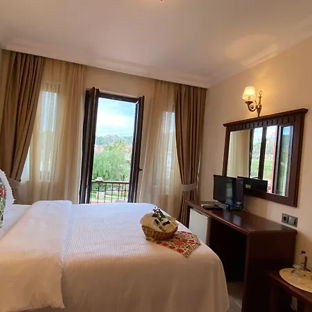 Suinn Cunda Konukevi 2*