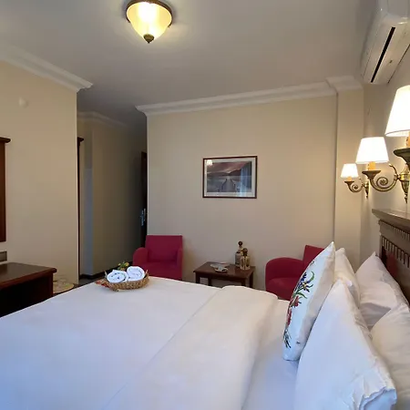 Konukevi Suinn Cunda 2*