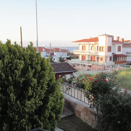 Πανσιόν Suinn Cunda Ayvalı