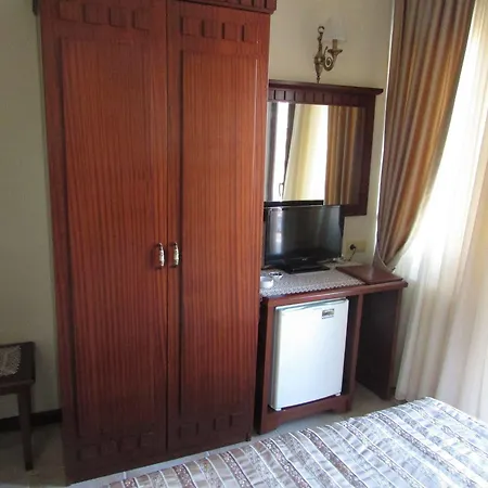 Konukevi Suinn Cunda 2*